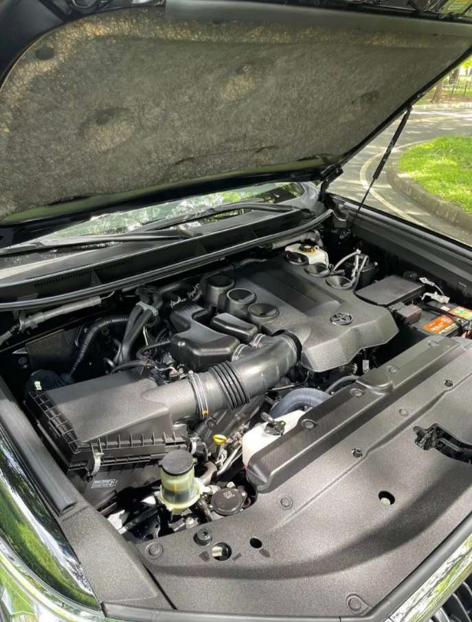 Car gallery image