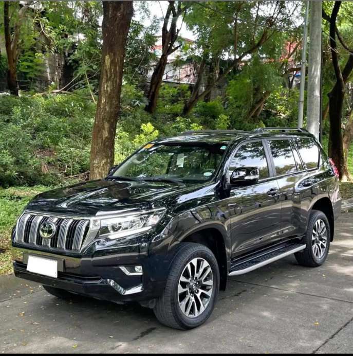 Car gallery image