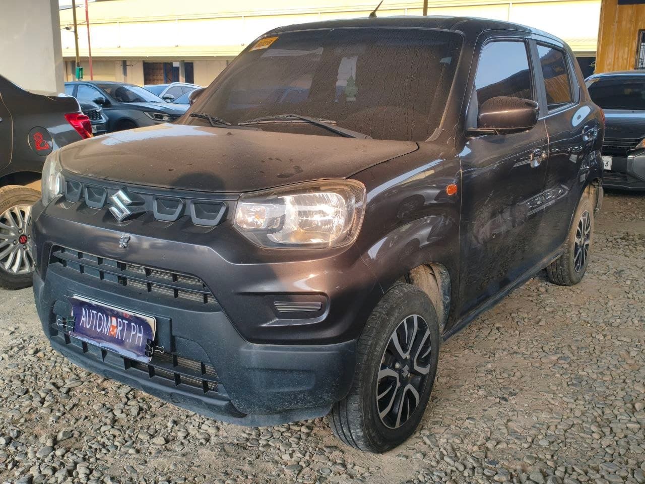 Car gallery image
