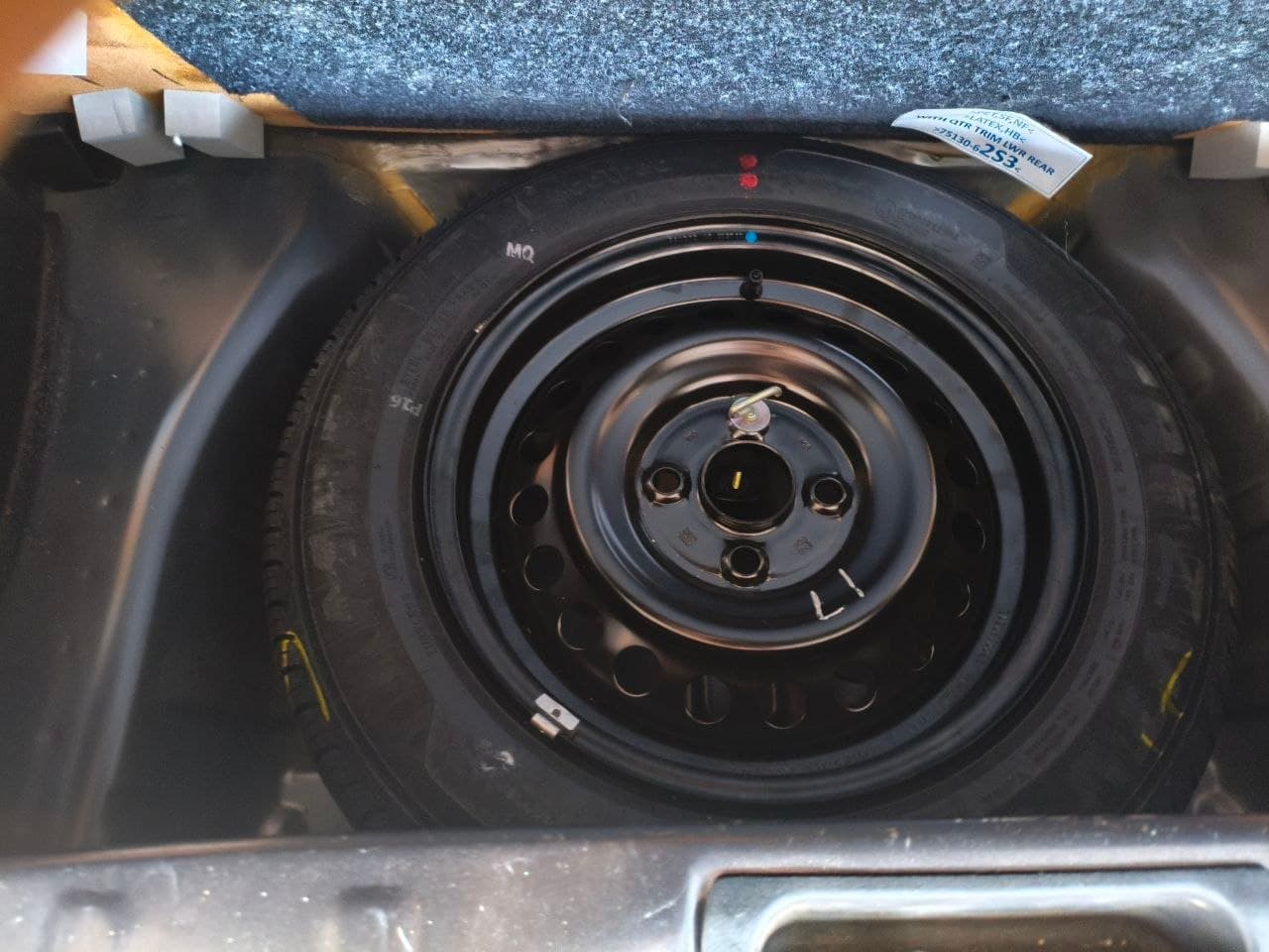 Car gallery image