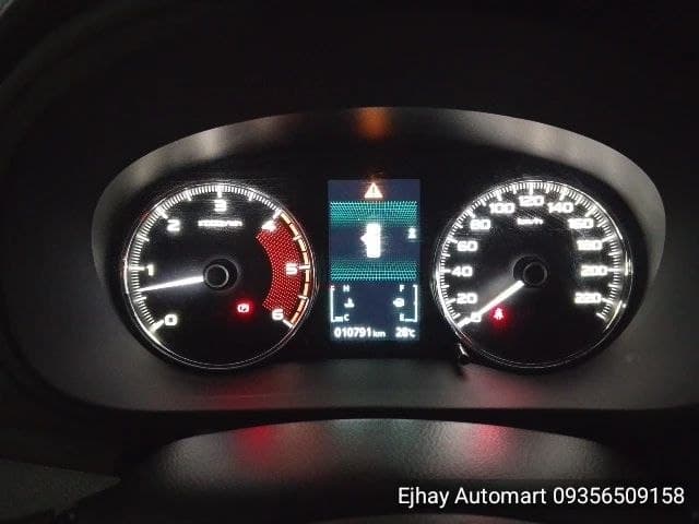 Car gallery image