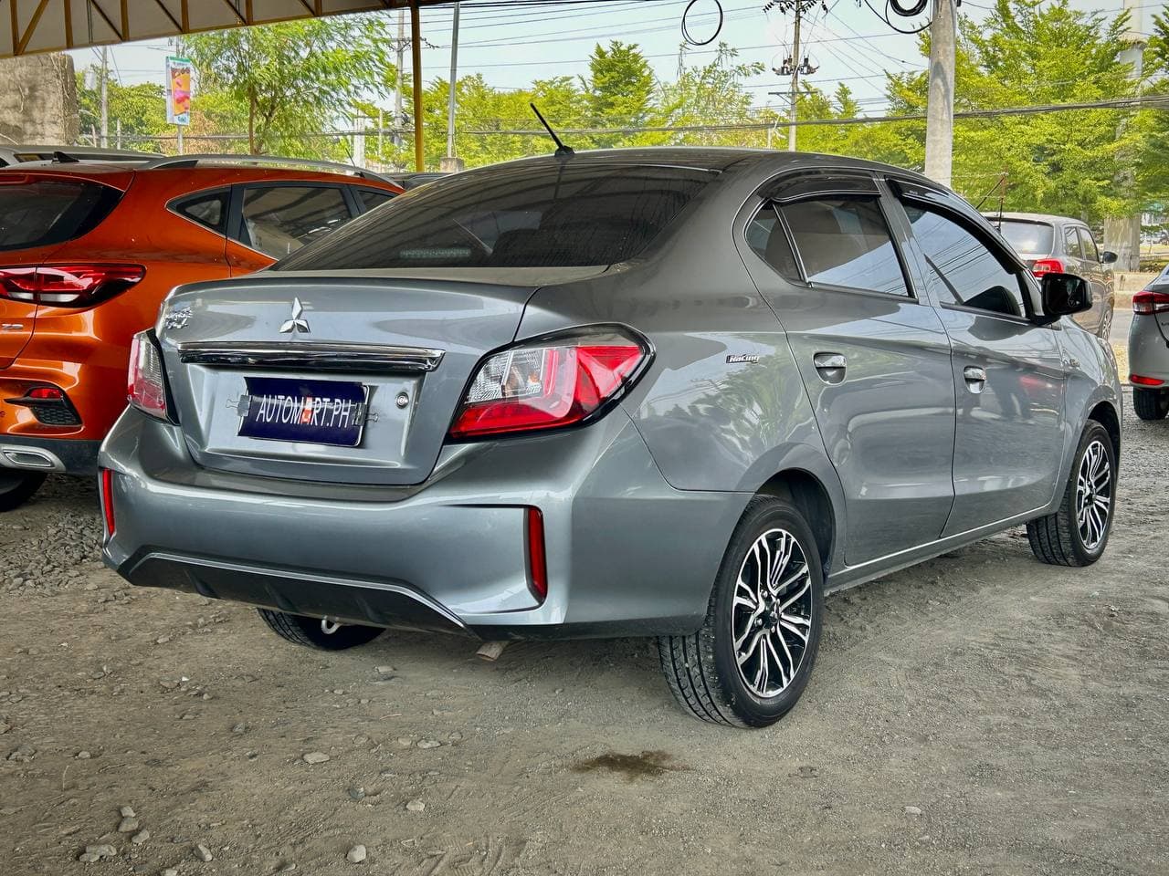 Car gallery image