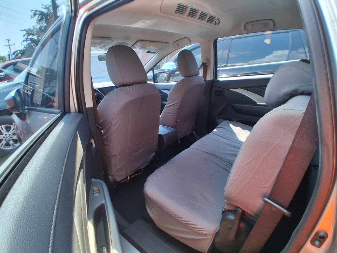Car gallery image