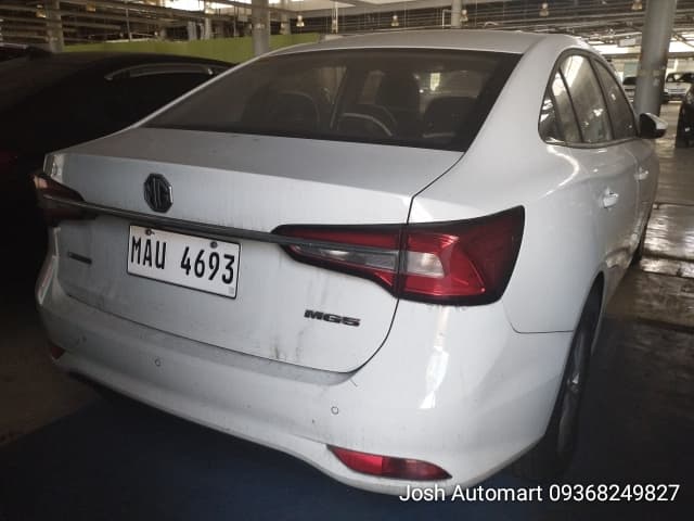 Car gallery image