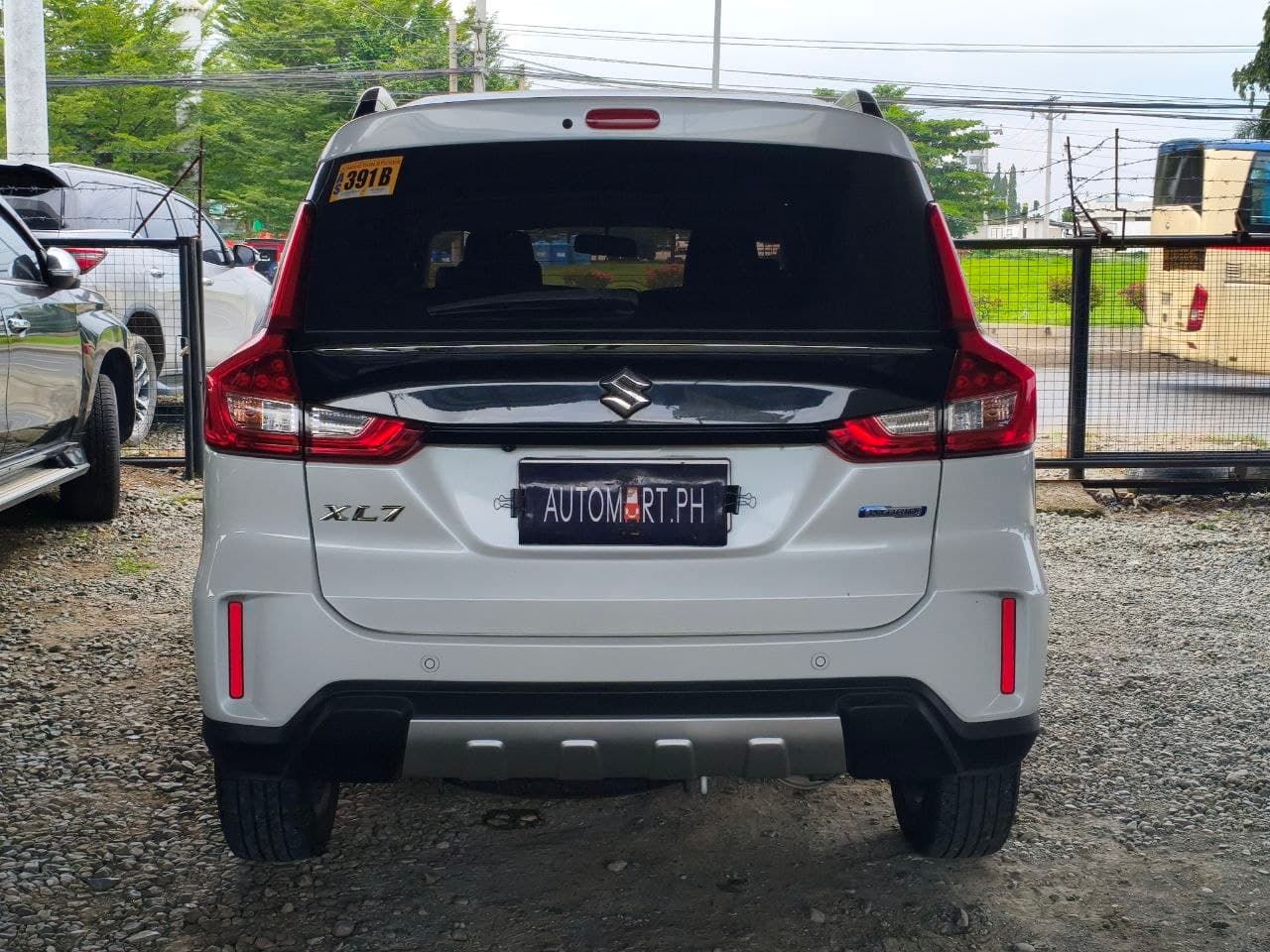 Car gallery image