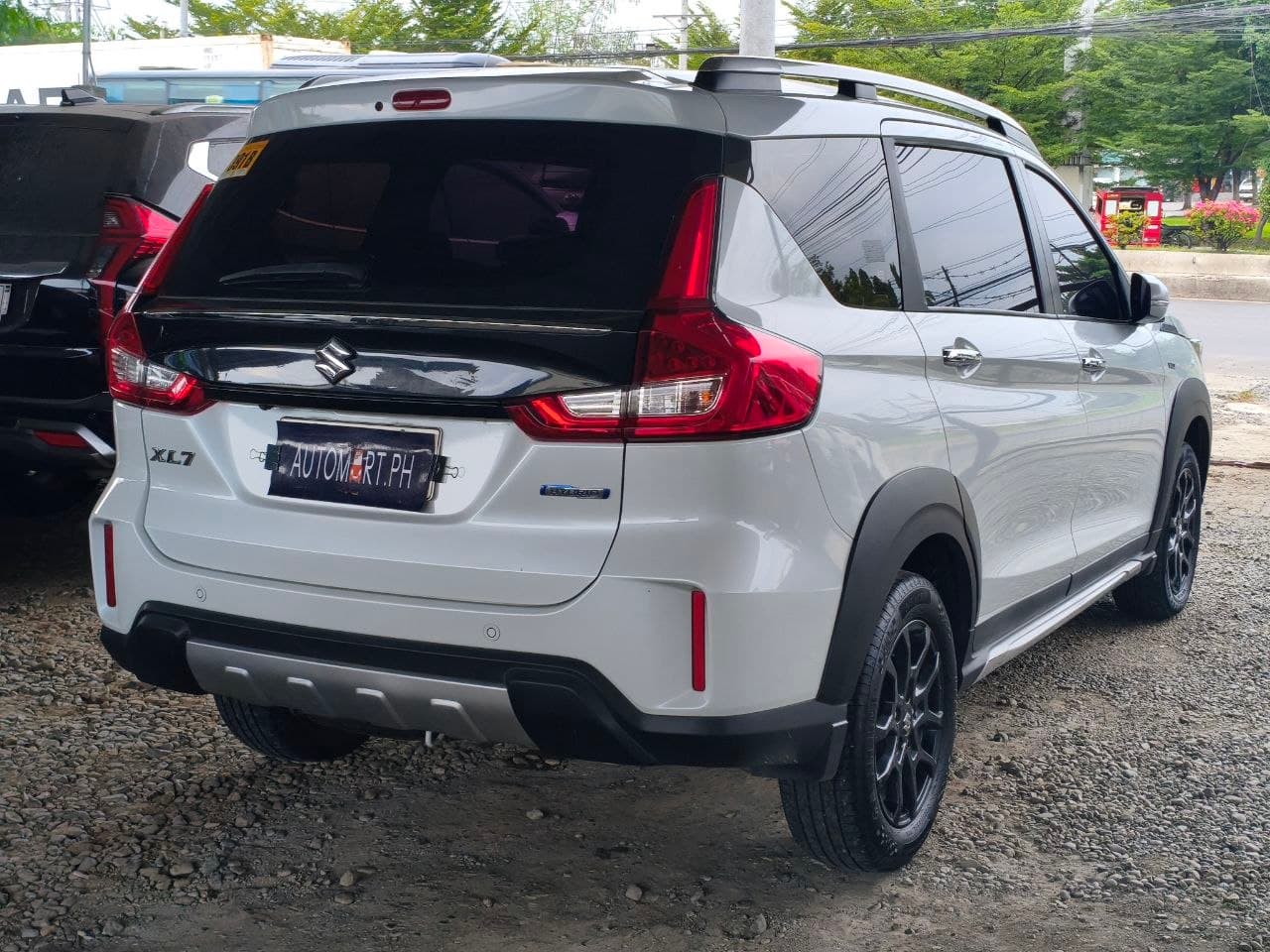 Car gallery image