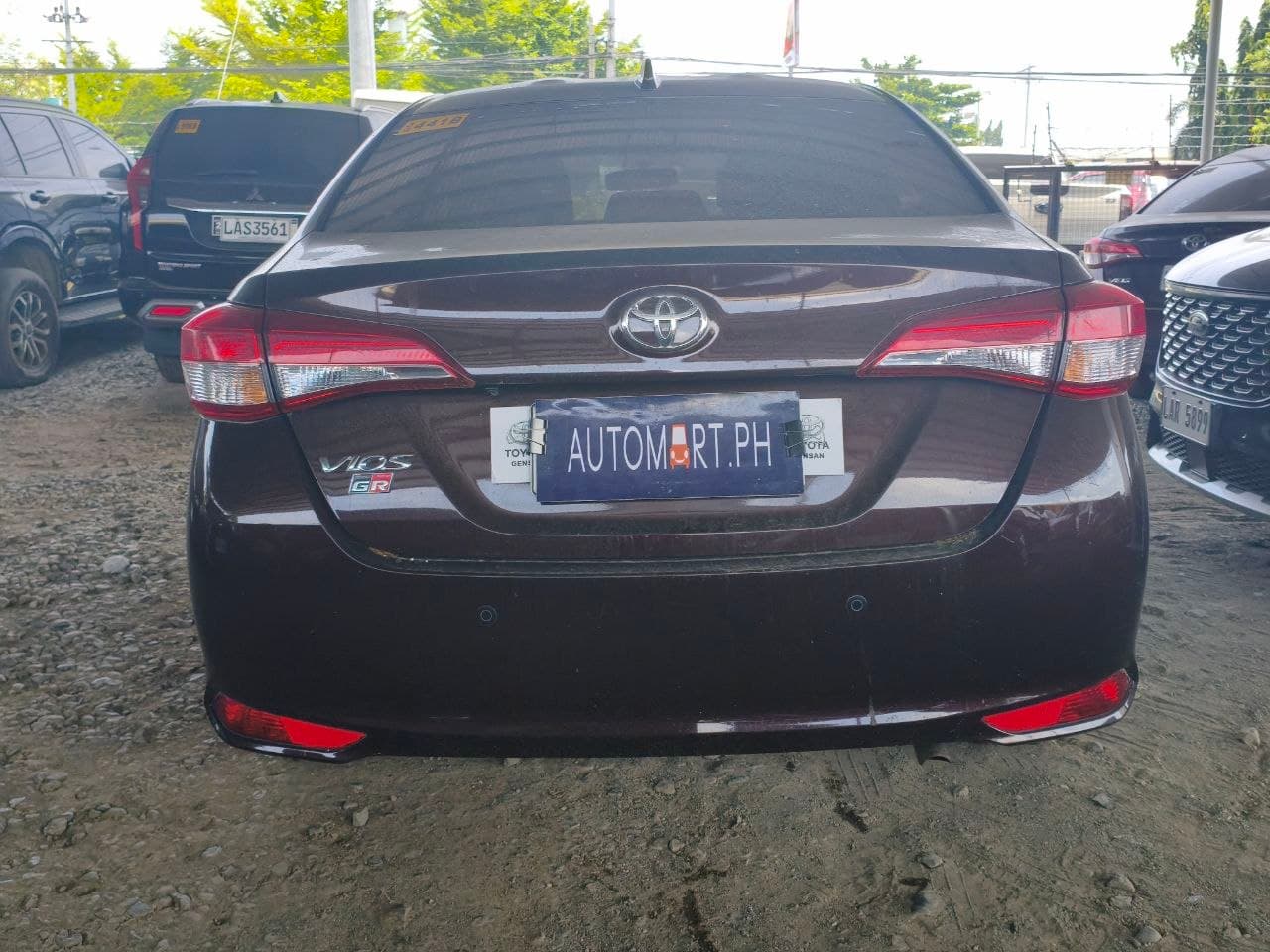 Car gallery image