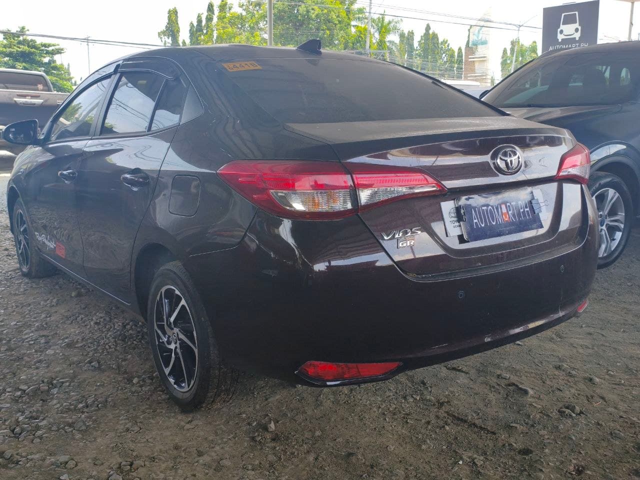 Car gallery image