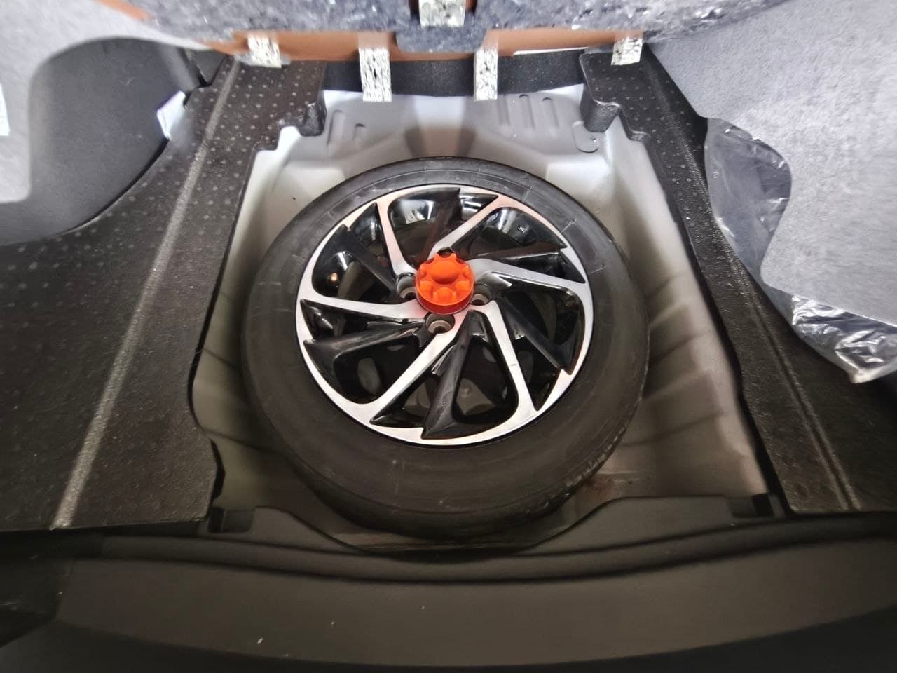 Car gallery image