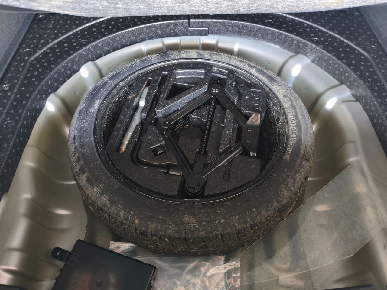 Car gallery image