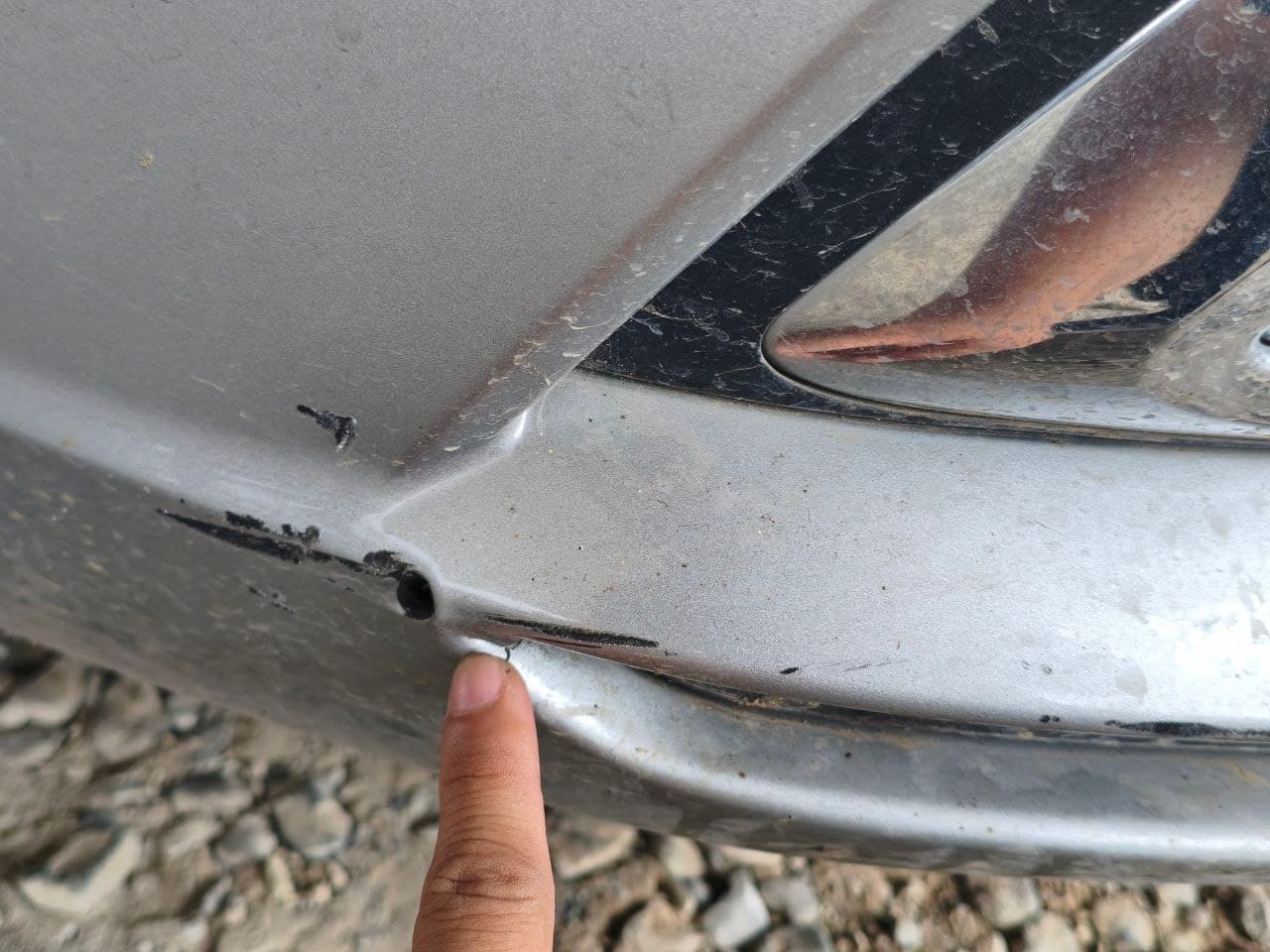 Car gallery image