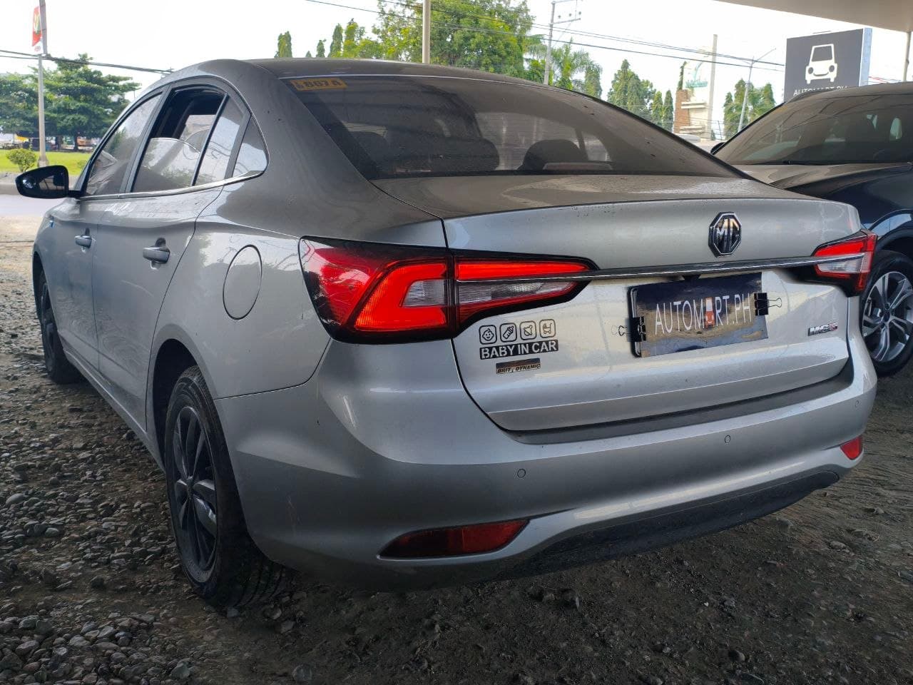 Car gallery image