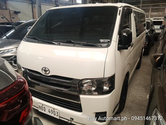 Car gallery image