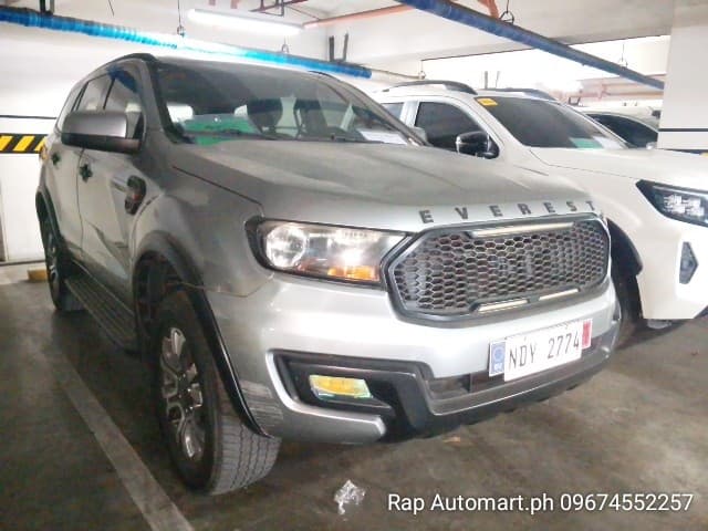 Car gallery image