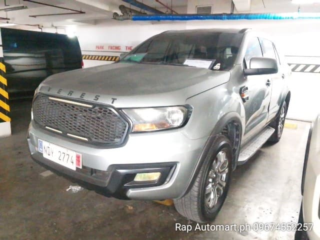 Car gallery image