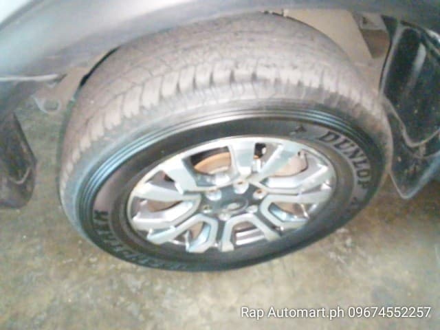 Car gallery image
