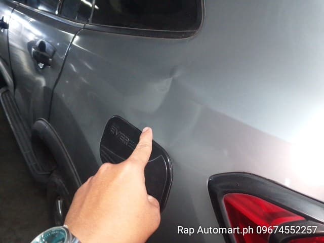 Car gallery image