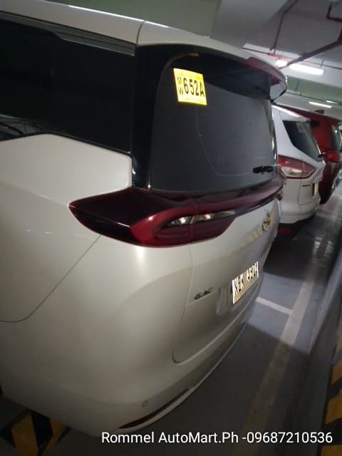Car gallery image