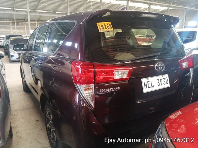 Car gallery image