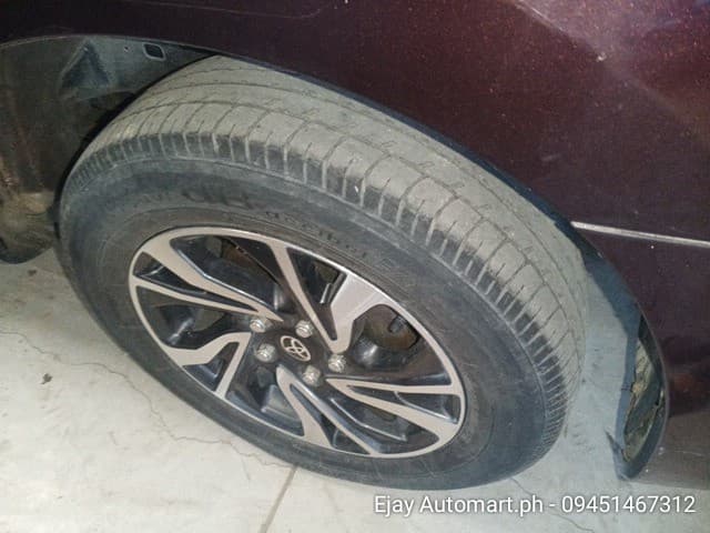 Car gallery image