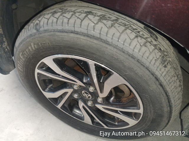 Car gallery image