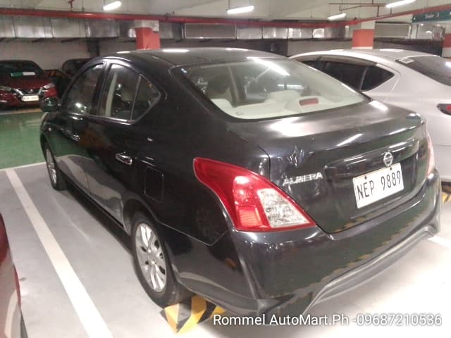 Car gallery image