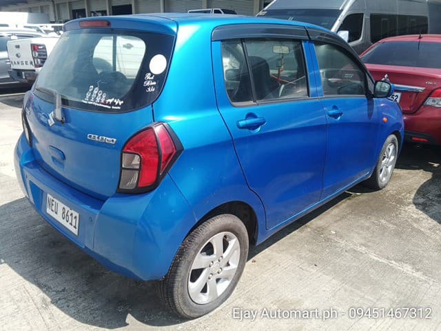 Car gallery image