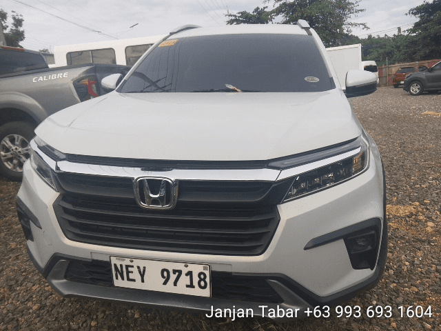 Car gallery image