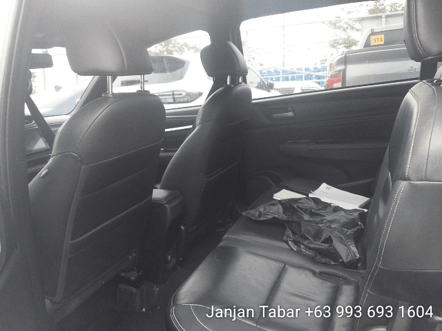 Car gallery image