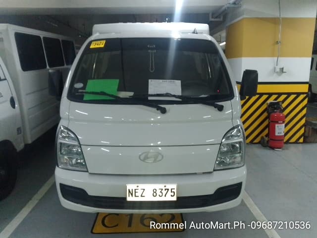 Car gallery image