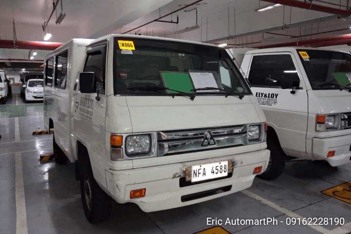 Car gallery image