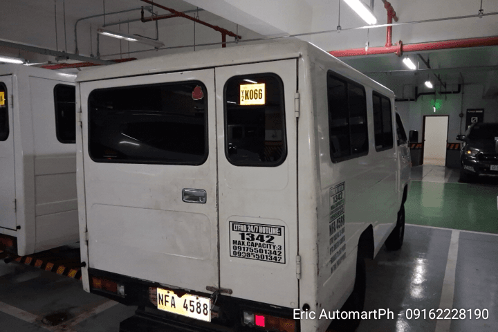 Car gallery image