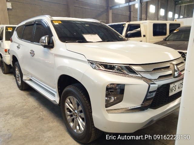 Car gallery image