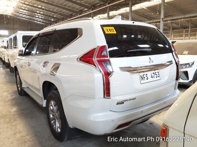 Car gallery image