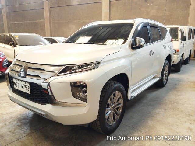 Car gallery image