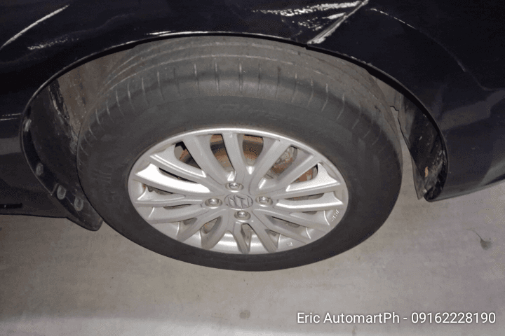 Car gallery image
