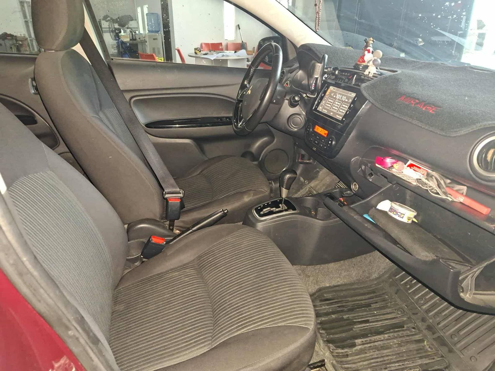 Car gallery image