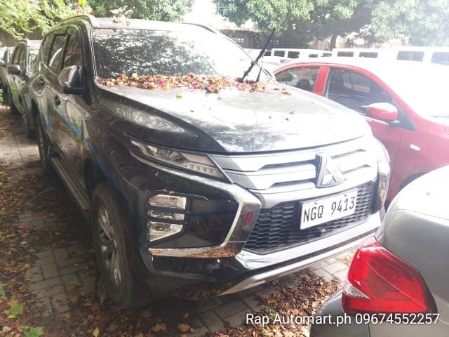 Car gallery image