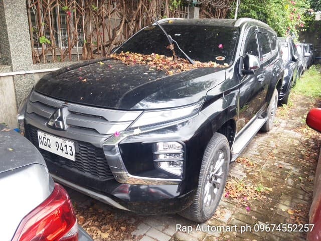 Car gallery image