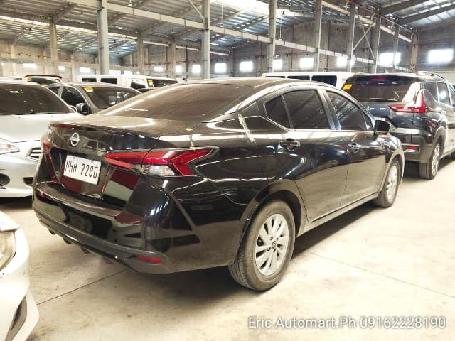 Car gallery image