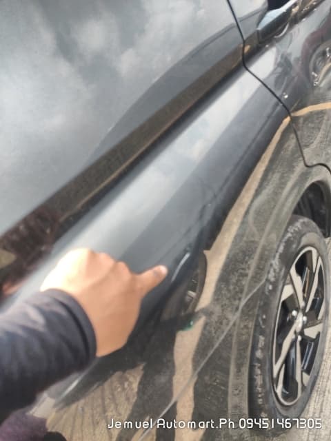Car gallery image