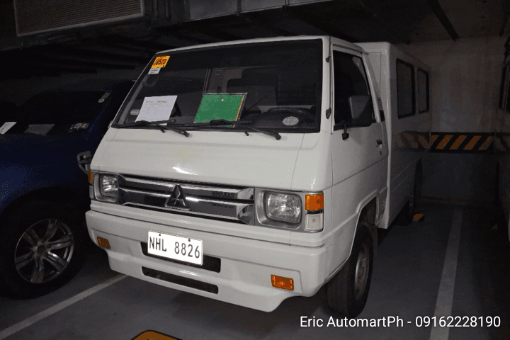 Car gallery image