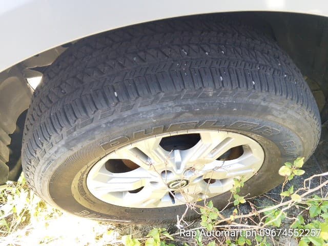 Car gallery image