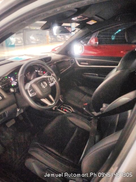 Car gallery image