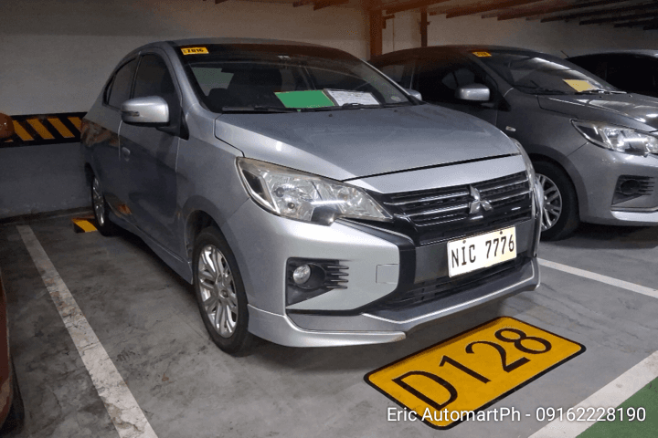Car gallery image