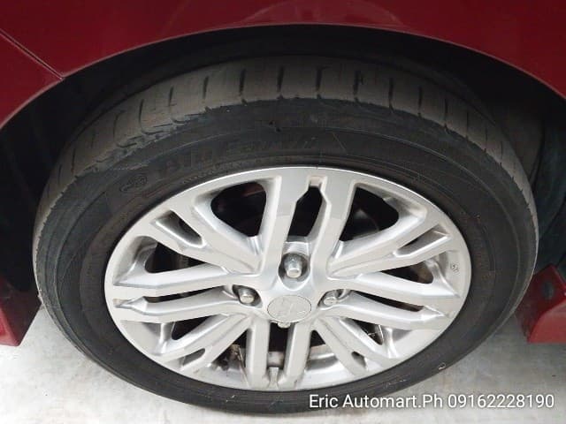 Car gallery image