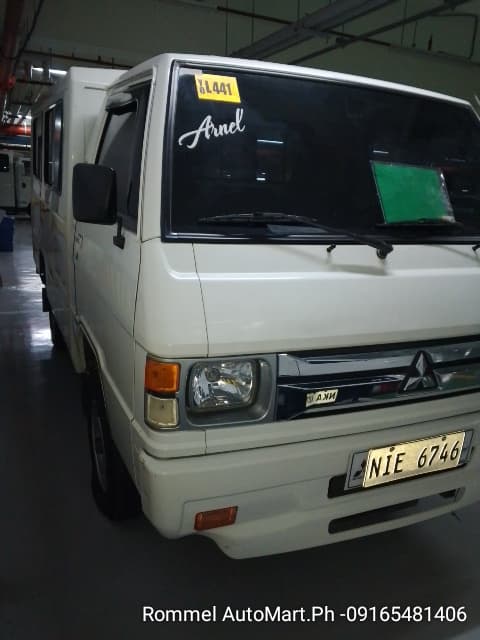 Car gallery image