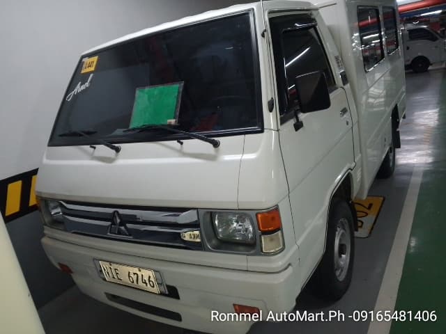 Car gallery image