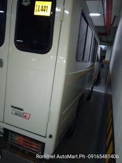Car gallery image