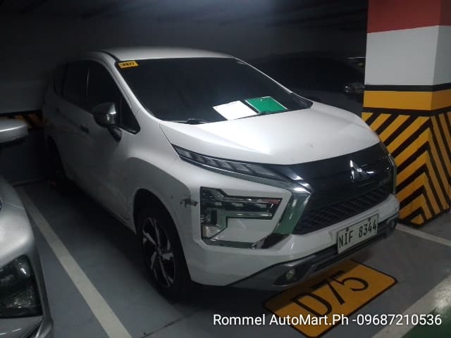 Car gallery image